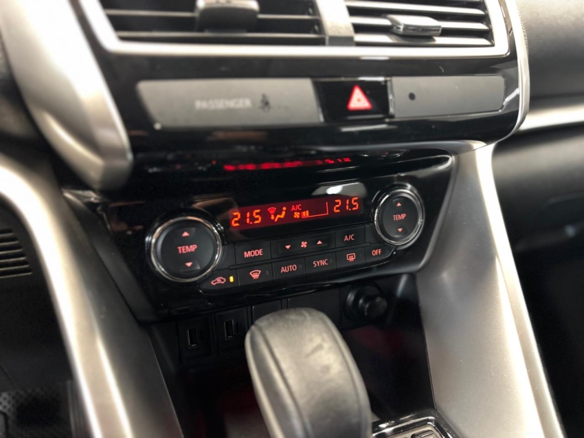 Mitsubishi-ECLIPSE CROSS-1.5 MIVEC TURBO GASOLINA HPE CVT