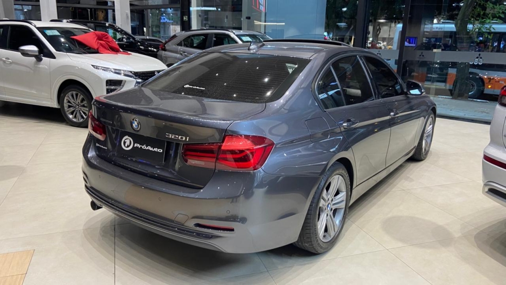 BMW-320i-2.0 SPORT GP 16V TURBO ACTIVE FLEX 4P AUTOMÁTICO