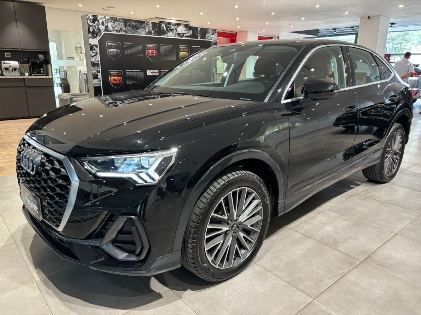 Audi-Q3-2.0 40 TFSI GASOLINA SPORTBACK PERFORMANCE QUATTRO TIPTRONIC