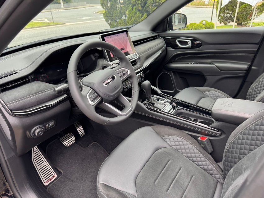 Jeep-COMMANDER-2.0 HURRICANE 4 TURBO GASOLINA BLACKHAWK AT9