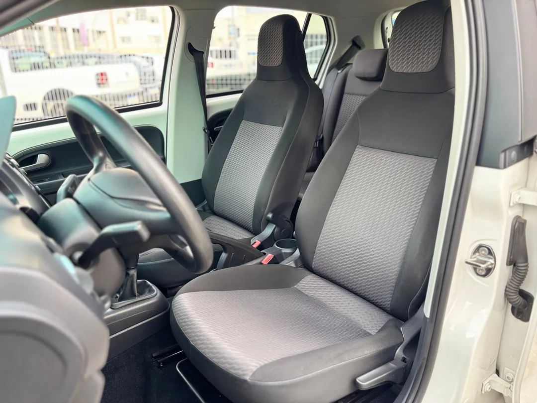 VW - Volkswagen-up!-up! Connect 1.0 TSI Total Flex 12V 5p