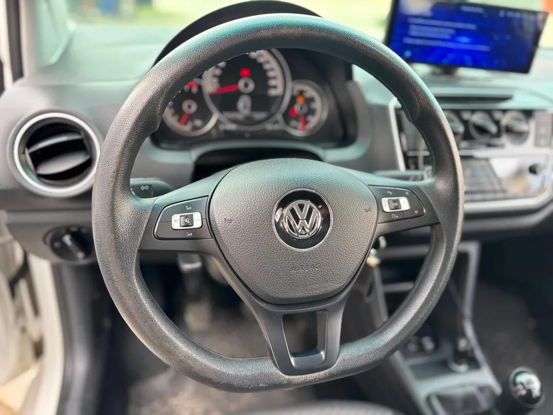 VW - Volkswagen-up!-up! Connect 1.0 TSI Total Flex 12V 5p