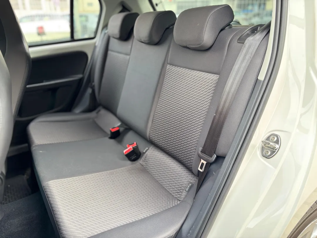 VW - Volkswagen-up!-up! Connect 1.0 TSI Total Flex 12V 5p