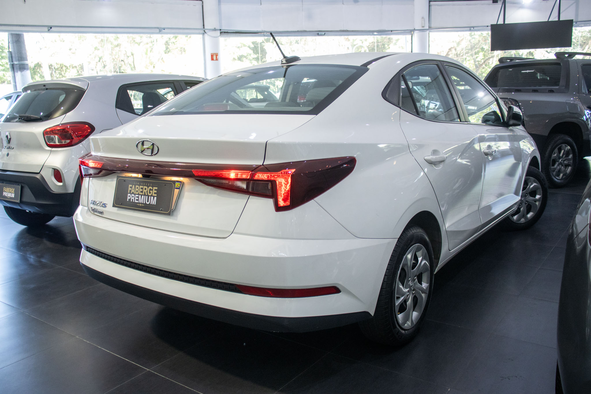 Hyundai-HB20S-HB20S Comfort Plus 1.0 Flex 12V Mec.