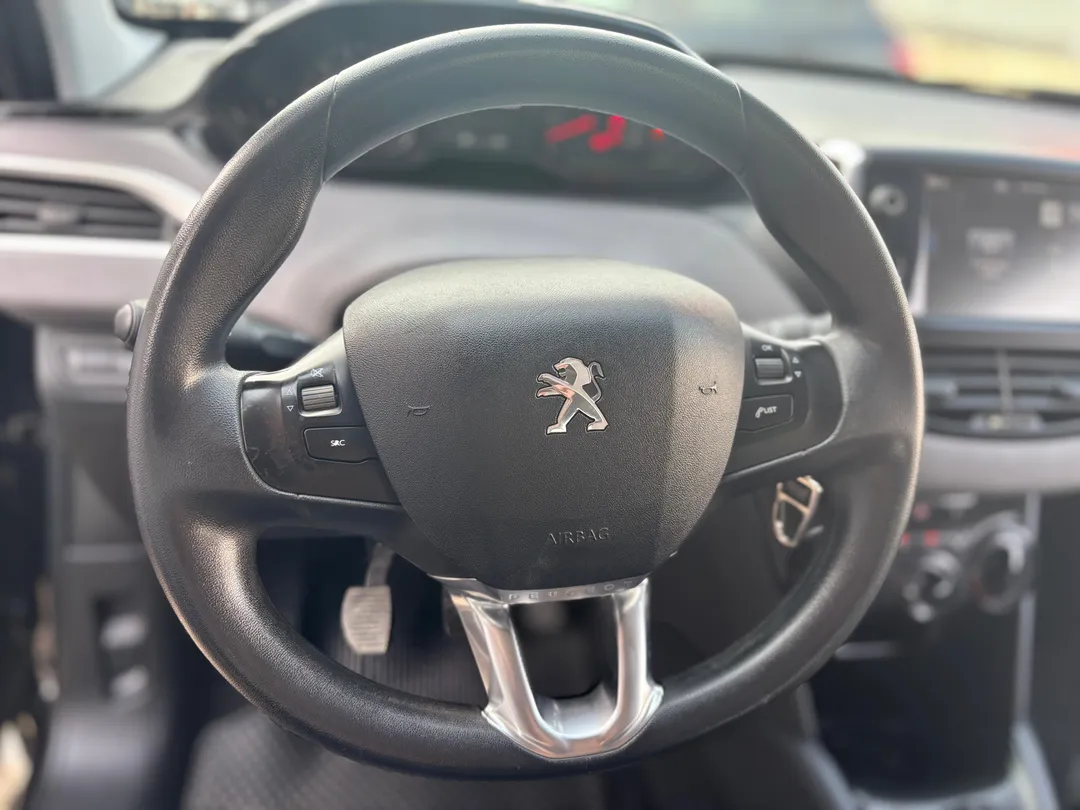 Peugeot-208-208 Active 1.2 Flex 12V 5p mec.