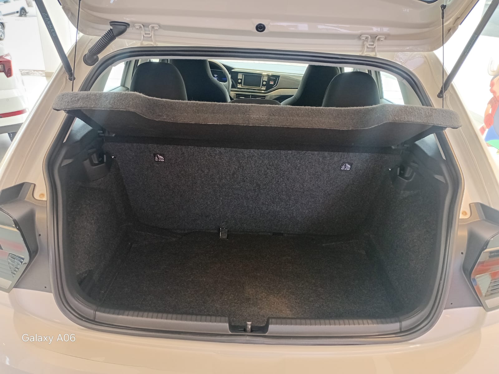 VW - Volkswagen-Polo-Polo 1.0 TSI Flex 12V 5p