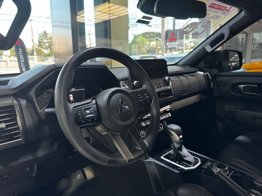 Mitsubishi-TRITON-2.4 BITURBO DIESEL CD KATANA 4X4 AUTOMÁTICO