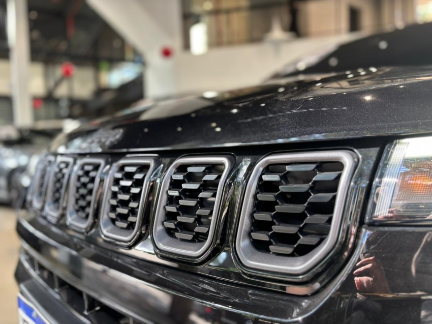 Jeep-COMPASS-1.3 T270 TURBO FLEX LONGITUDE AT6