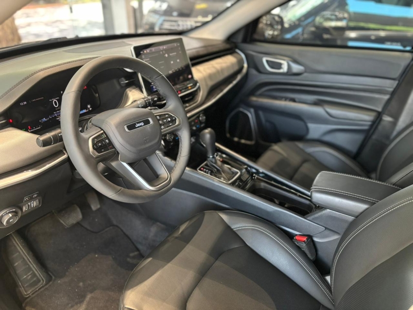 Jeep-COMPASS-1.3 T270 TURBO FLEX LONGITUDE AT6
