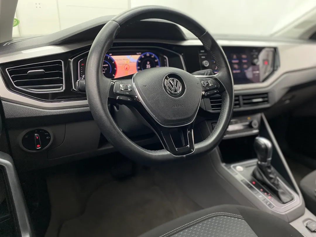 VW - Volkswagen-Polo-Polo Highline 200 TSI 1.0 Flex 12V Aut.