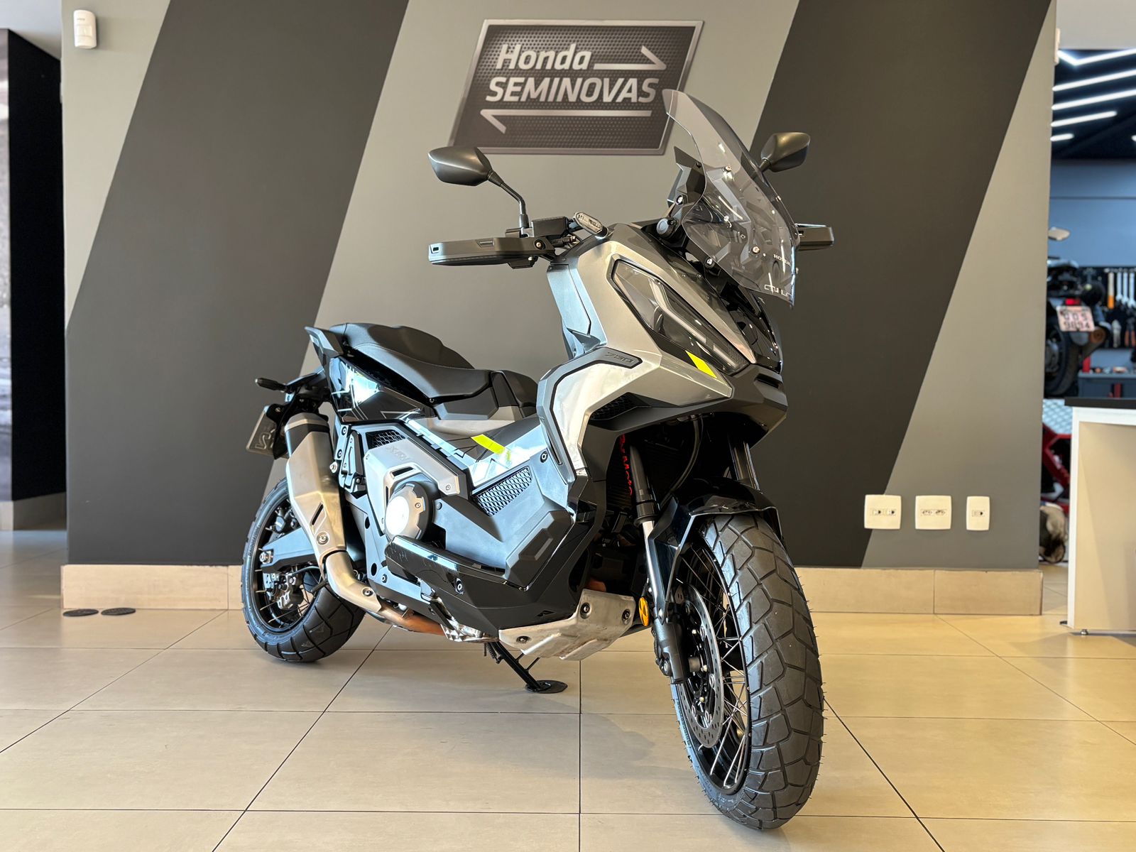 X-ADV 745cc