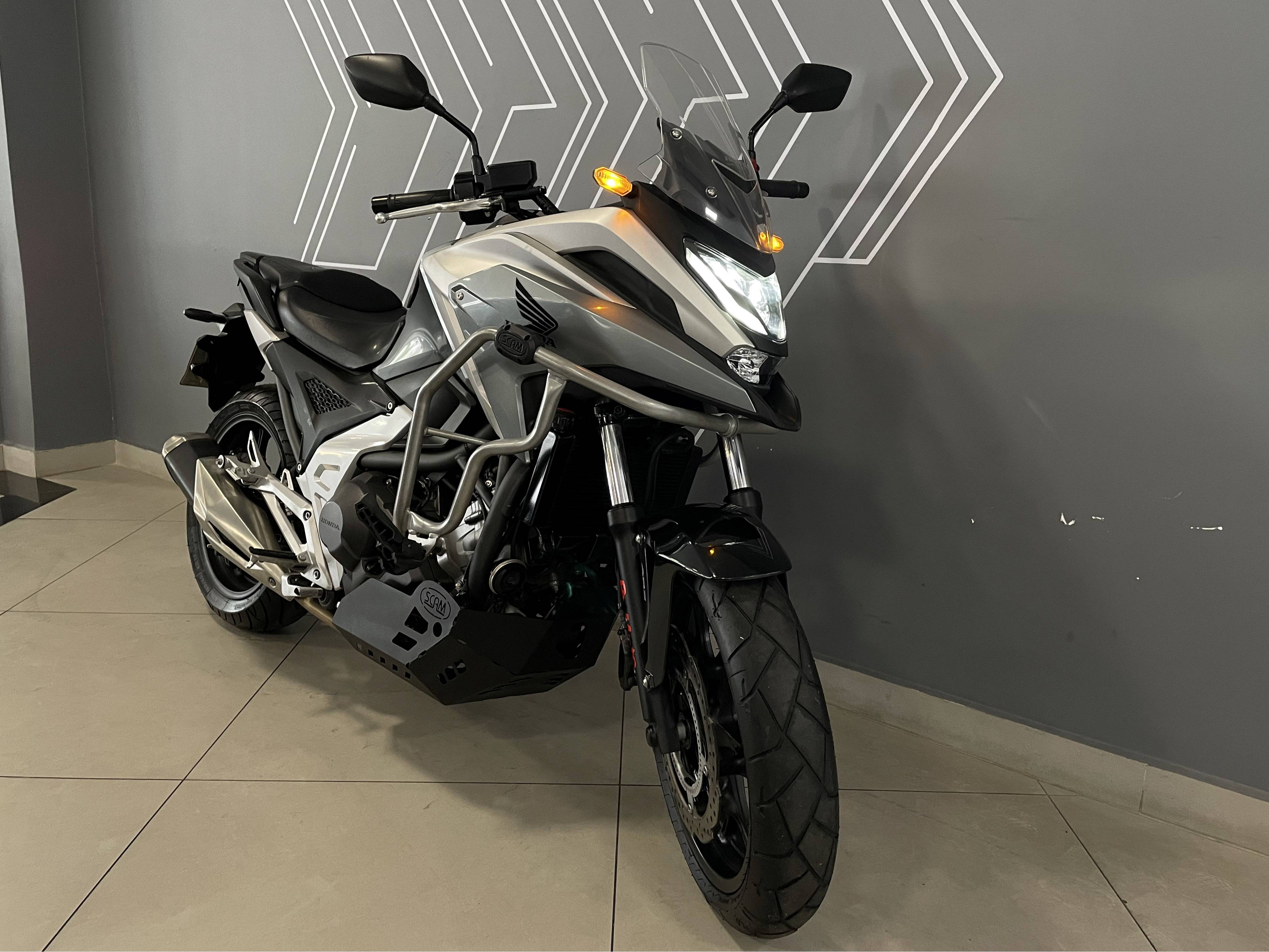 NC 750X/NC 750X ABS DCT