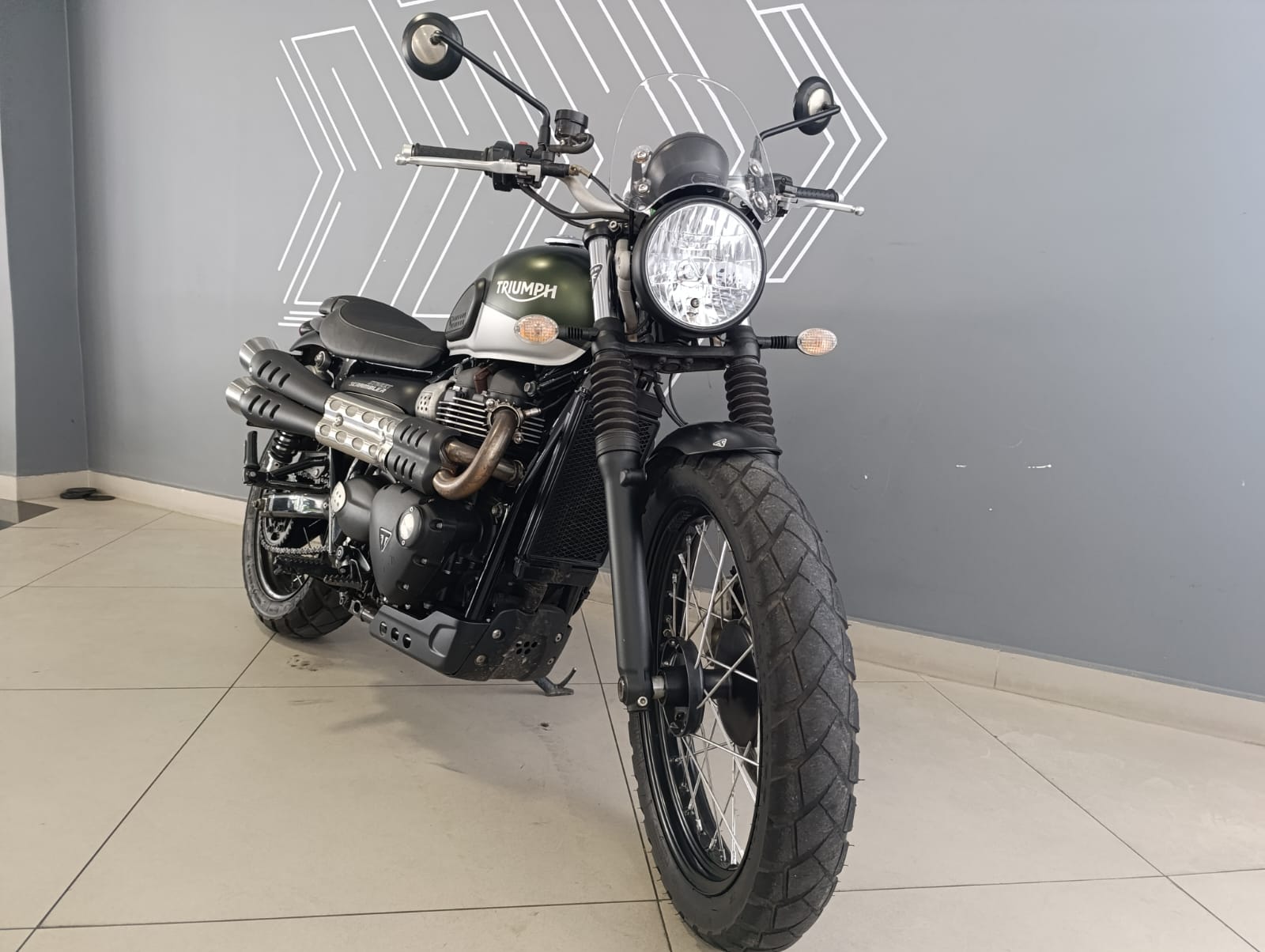 STREET SCRAMBLER 900cc