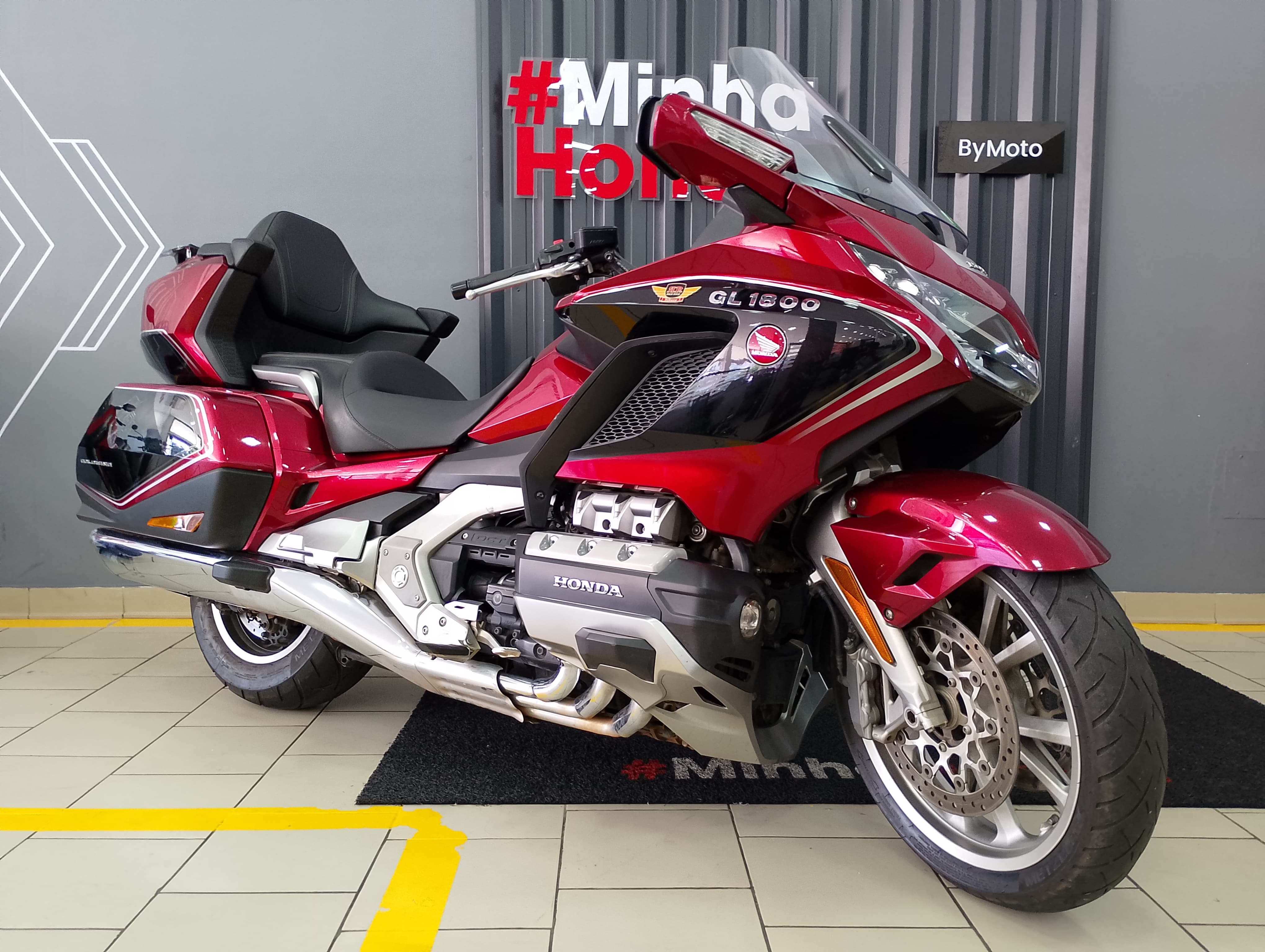 GOLD WING TOUR 1800