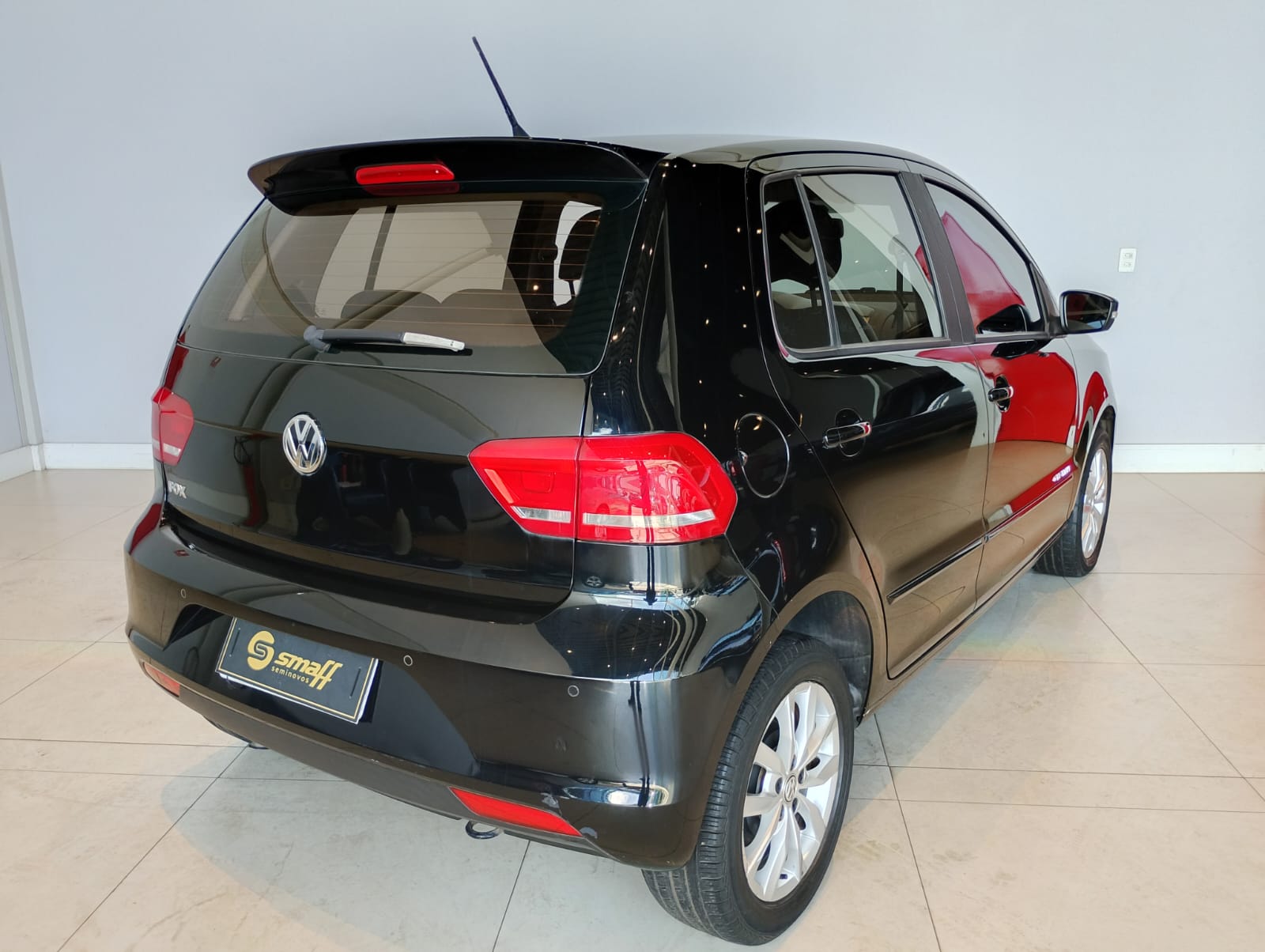 VW - Volkswagen-Fox-Fox Comfortline 1.0 Flex 8V 5p