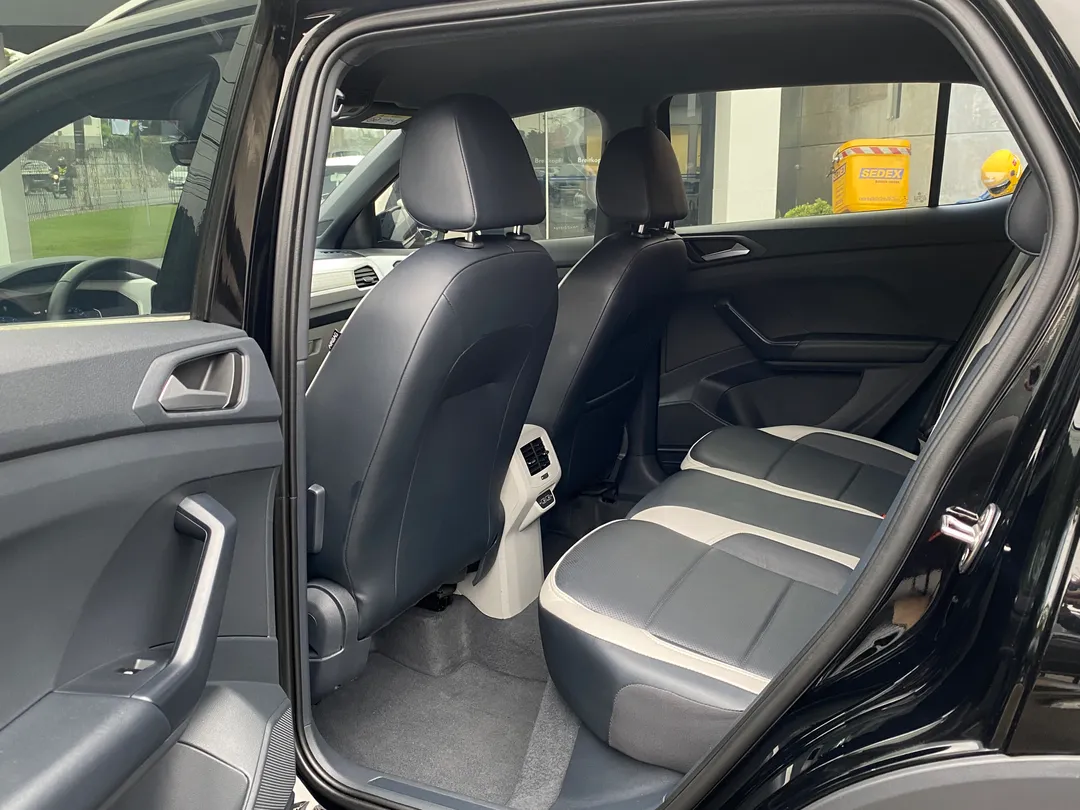 VW - Volkswagen-T-Cross-T-Cross Highline 1.4 TSI Flex 16V 5p Aut