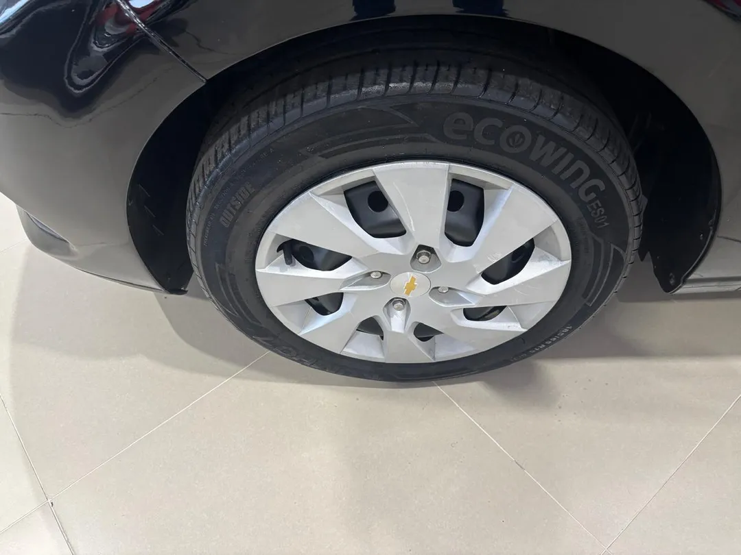 GM - Chevrolet-ONIX-ONIX HATCH LT 1.4 8V FlexPower 5p Mec.