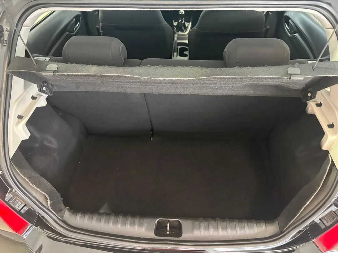 GM - Chevrolet-ONIX-ONIX HATCH LT 1.4 8V FlexPower 5p Mec.
