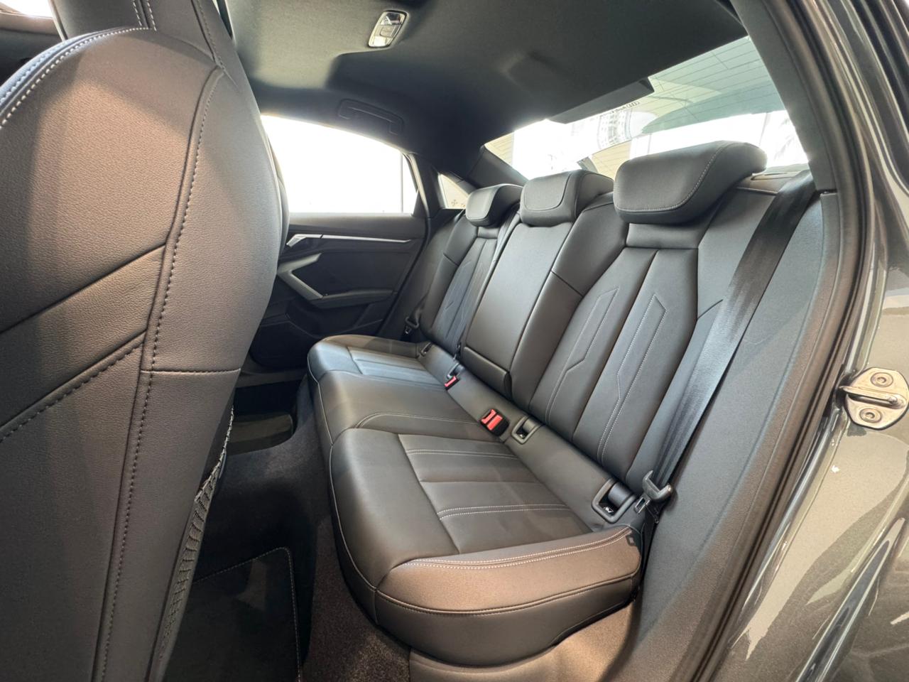 Audi-A3-A3 Sedan Performance 2.0 TFSI S-tronic