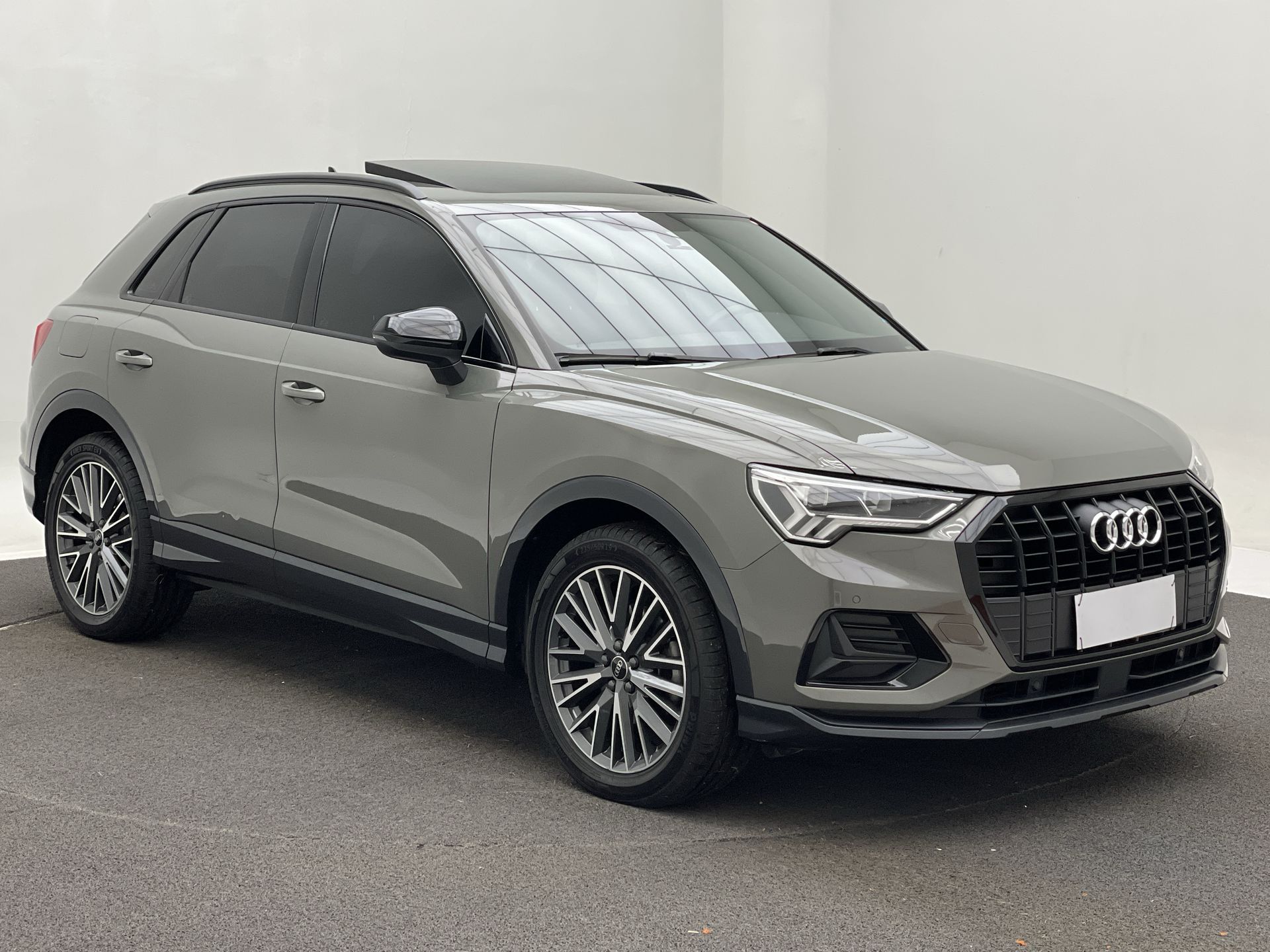 Q3 Black S Line 1.4 TFSI S-tronic