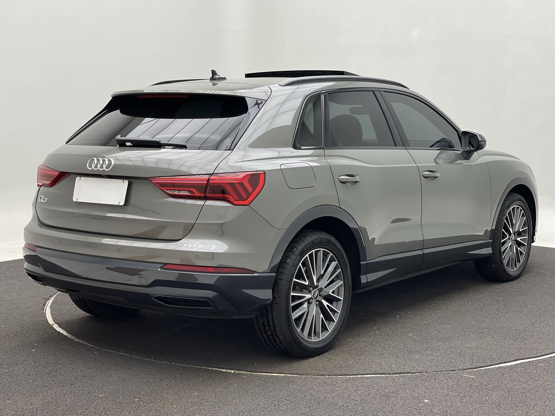 Q3 Black S Line 1.4 TFSI S-tronic