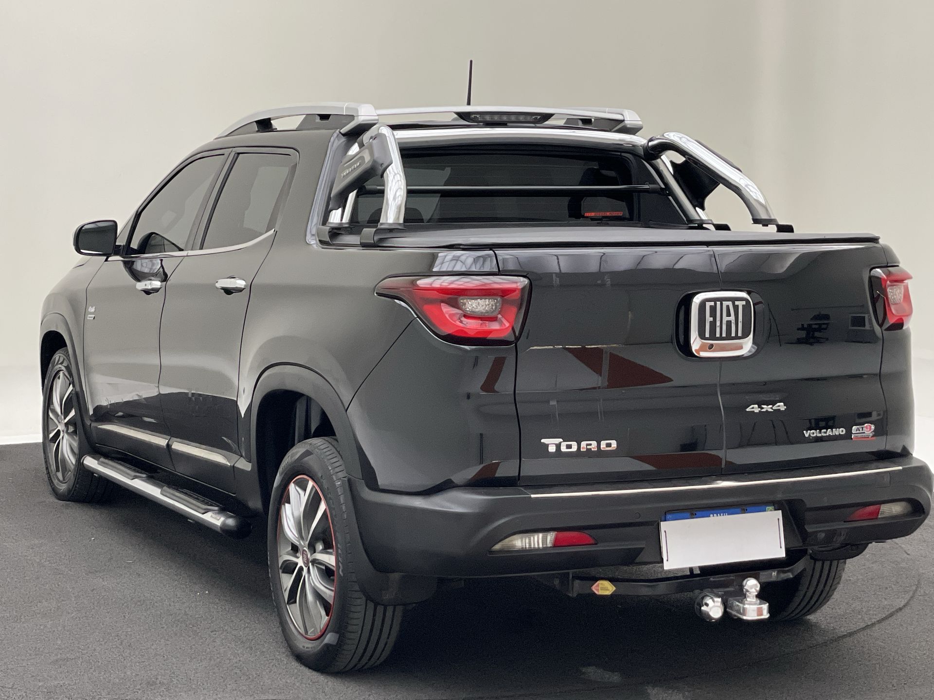 Fiat-TORO-Toro Volcano 2.0 16V 4x4 TB Diesel Aut.