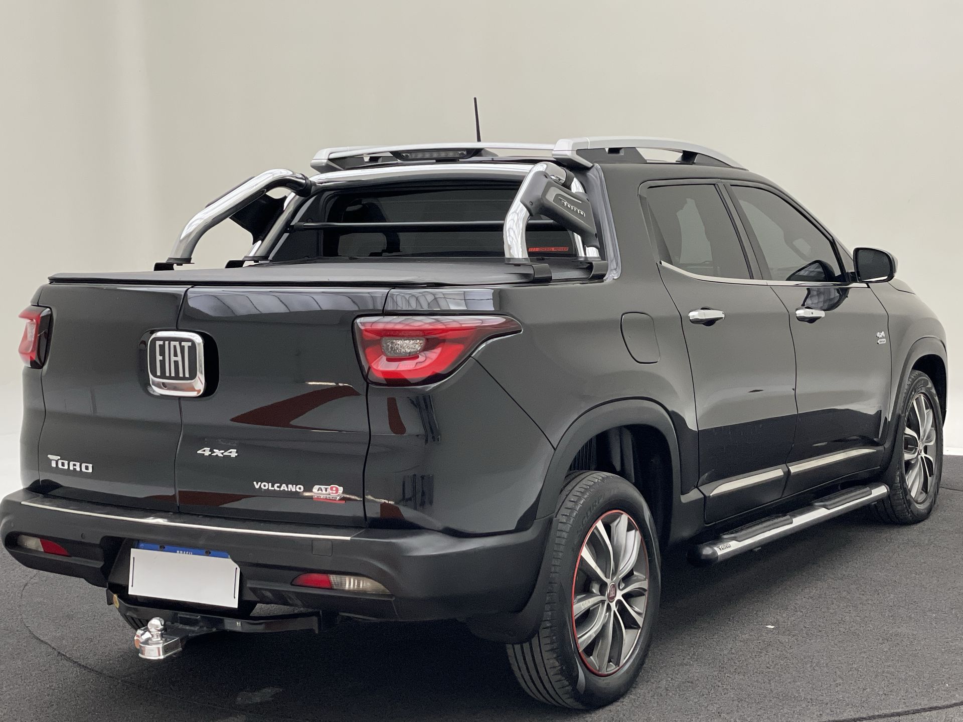 Fiat-TORO-Toro Volcano 2.0 16V 4x4 TB Diesel Aut.