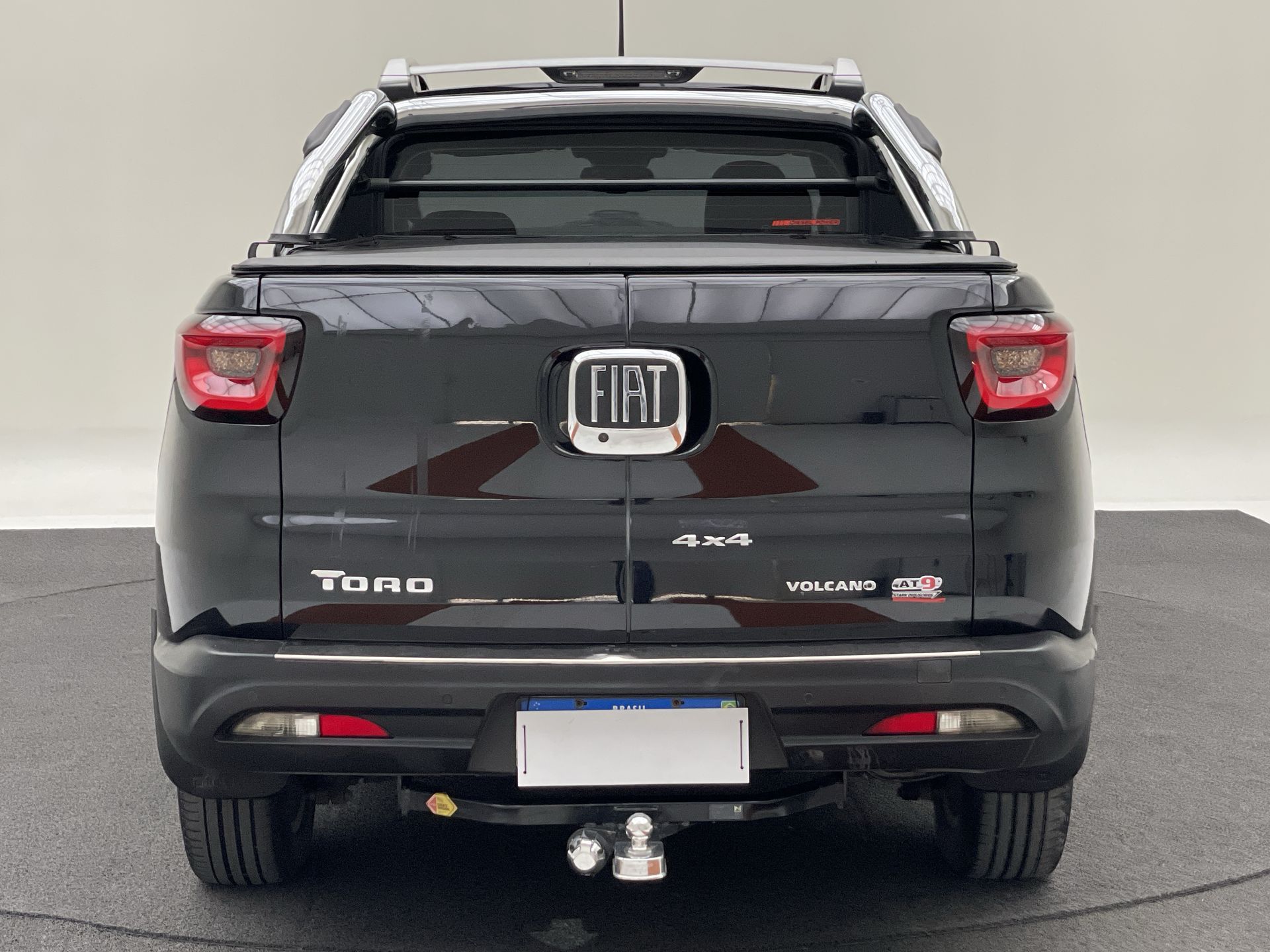 Fiat-TORO-Toro Volcano 2.0 16V 4x4 TB Diesel Aut.