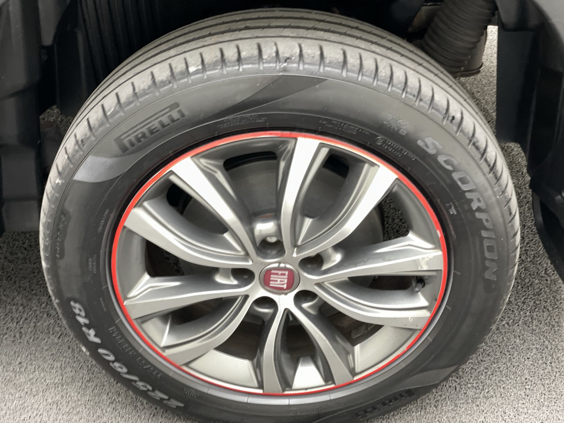 Fiat-TORO-Toro Volcano 2.0 16V 4x4 TB Diesel Aut.