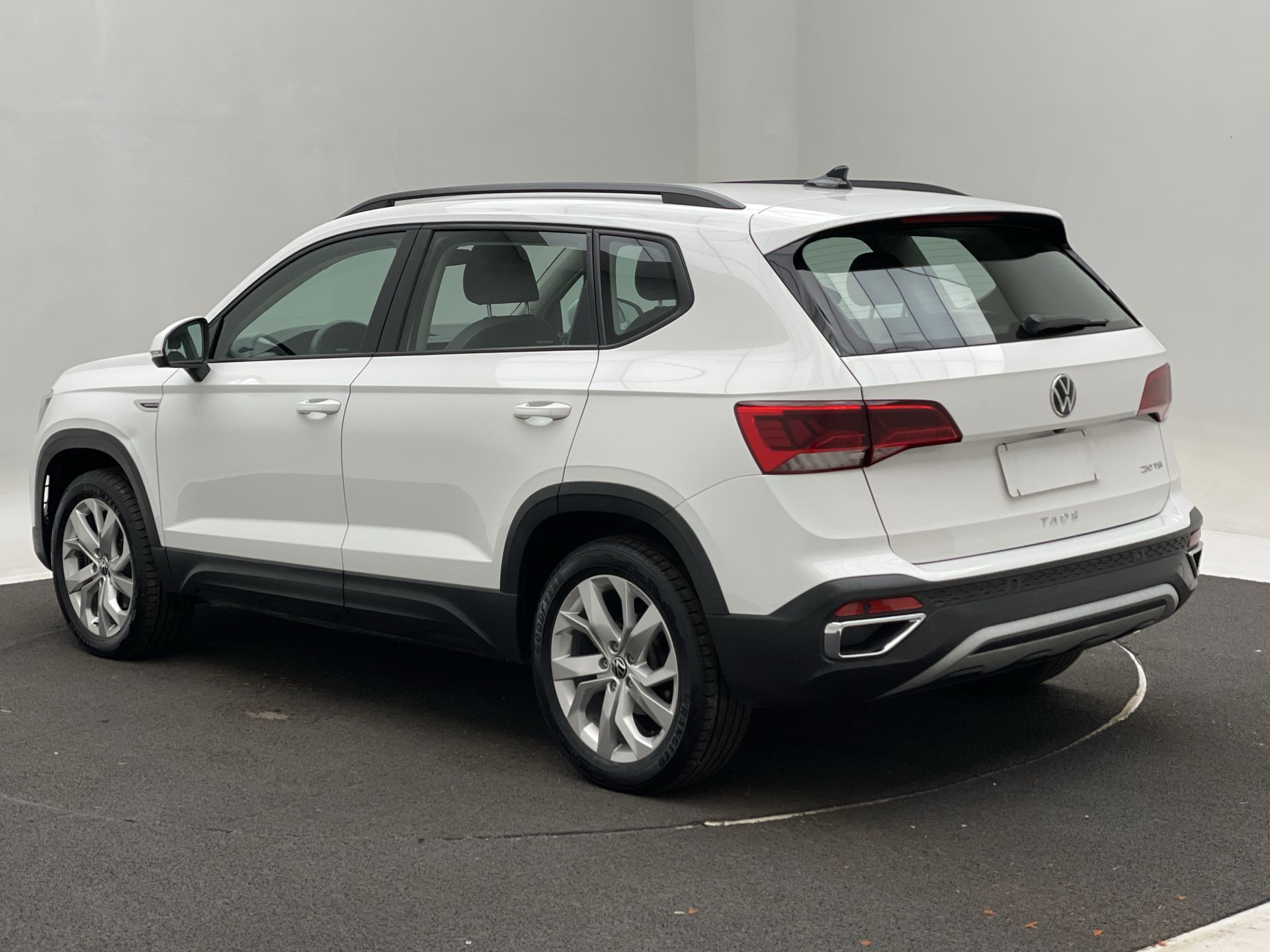 TAOS Comfortline 1.4 250 TSI Flex Aut.