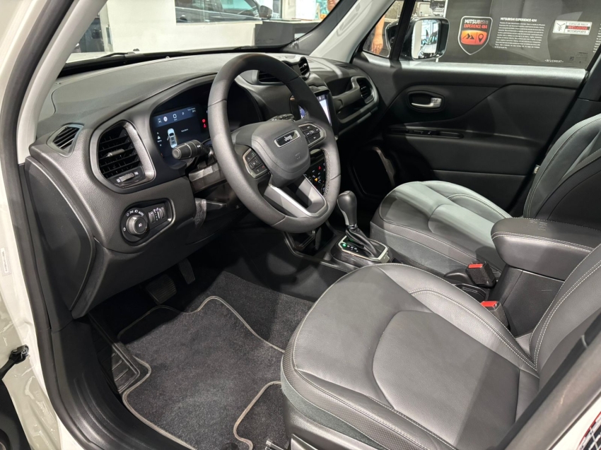 Jeep-RENEGADE-1.3 T270 TURBO FLEX SAHARA AT6
