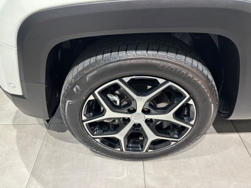 Jeep-RENEGADE-1.3 T270 TURBO FLEX SAHARA AT6