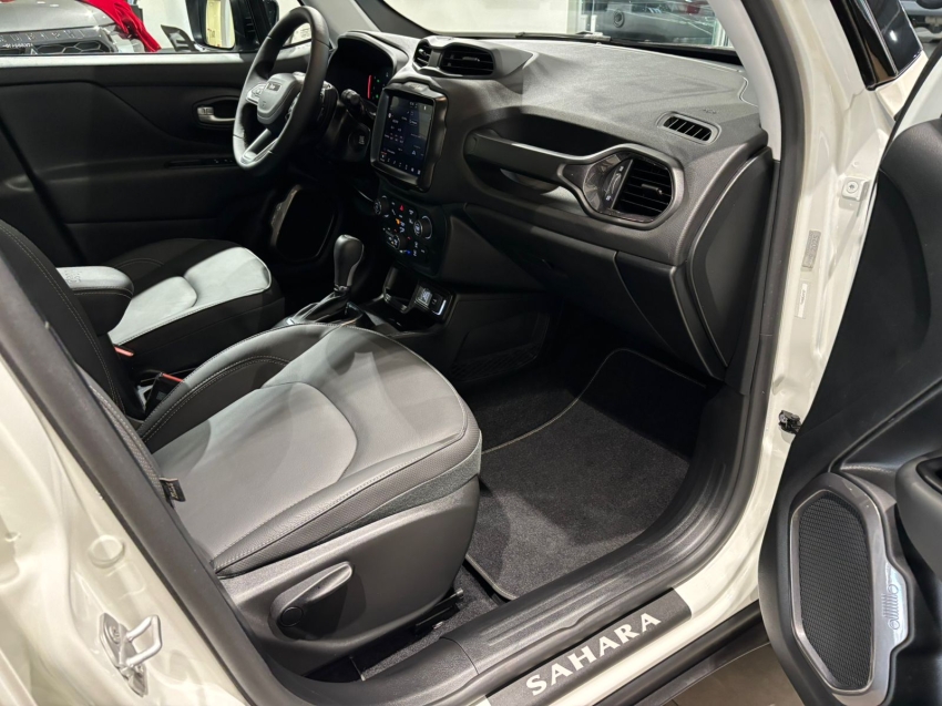 Jeep-RENEGADE-1.3 T270 TURBO FLEX SAHARA AT6