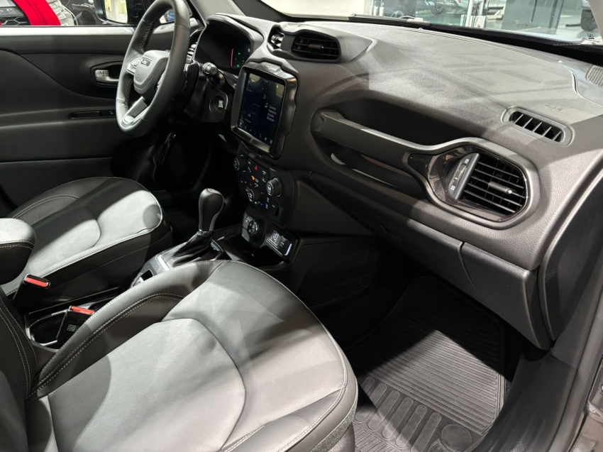 Jeep-RENEGADE-1.3 T270 TURBO FLEX WILLYS 4x4 AT9