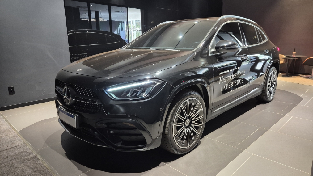 MERCEDES BENZ-GLA 200-1.3 MHEV AMG LINE 7G-DCT