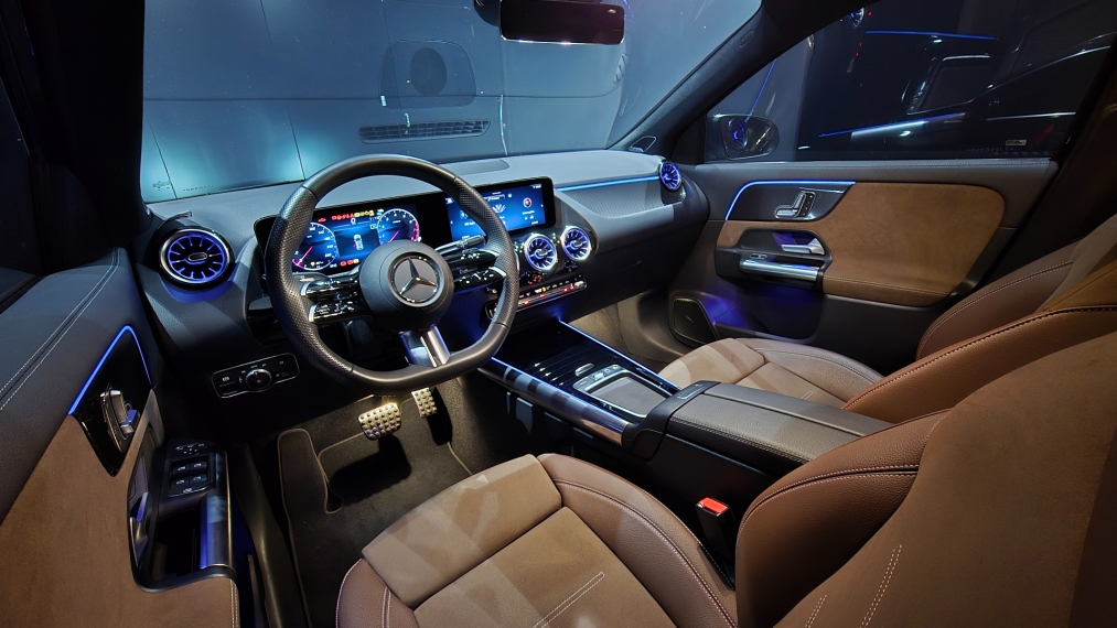MERCEDES BENZ-GLA 200-1.3 MHEV AMG LINE 7G-DCT