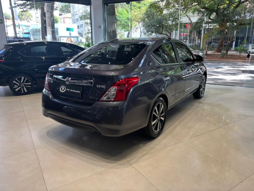 Nissan-VERSA-1.6 16V FLEXSTART SL 4P XTRONIC