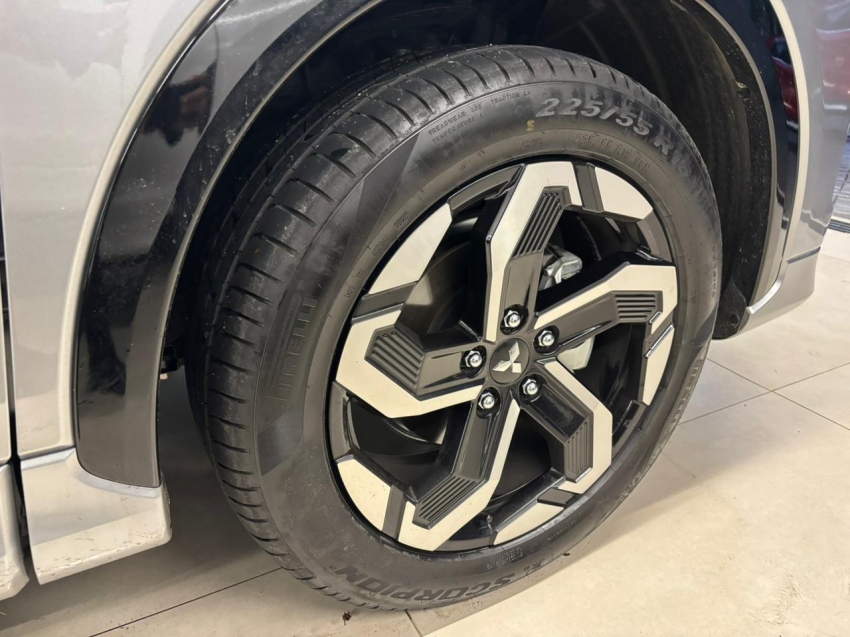 Mitsubishi-ECLIPSE CROSS-1.5 MIVEC TURBO GASOLINA HPE-S CVT