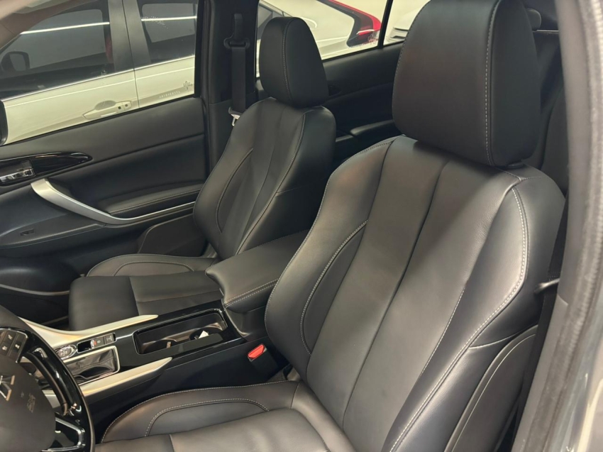 Mitsubishi-ECLIPSE CROSS-1.5 MIVEC TURBO GASOLINA HPE-S CVT