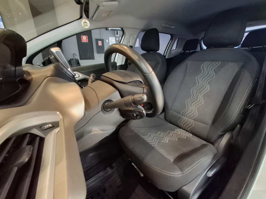 Peugeot-2008-1.6 16V FLEX ALLURE 4P AUTOMÁTICO