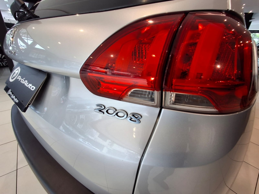 Peugeot-2008-1.6 16V FLEX ALLURE 4P AUTOMÁTICO