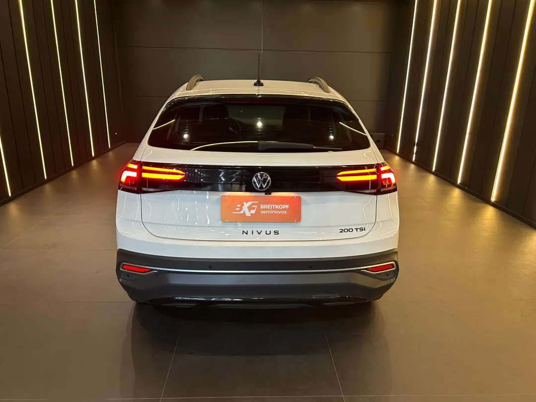 vw - volkswagen nivus nivus highline 1.0 200 tsi flex aut.