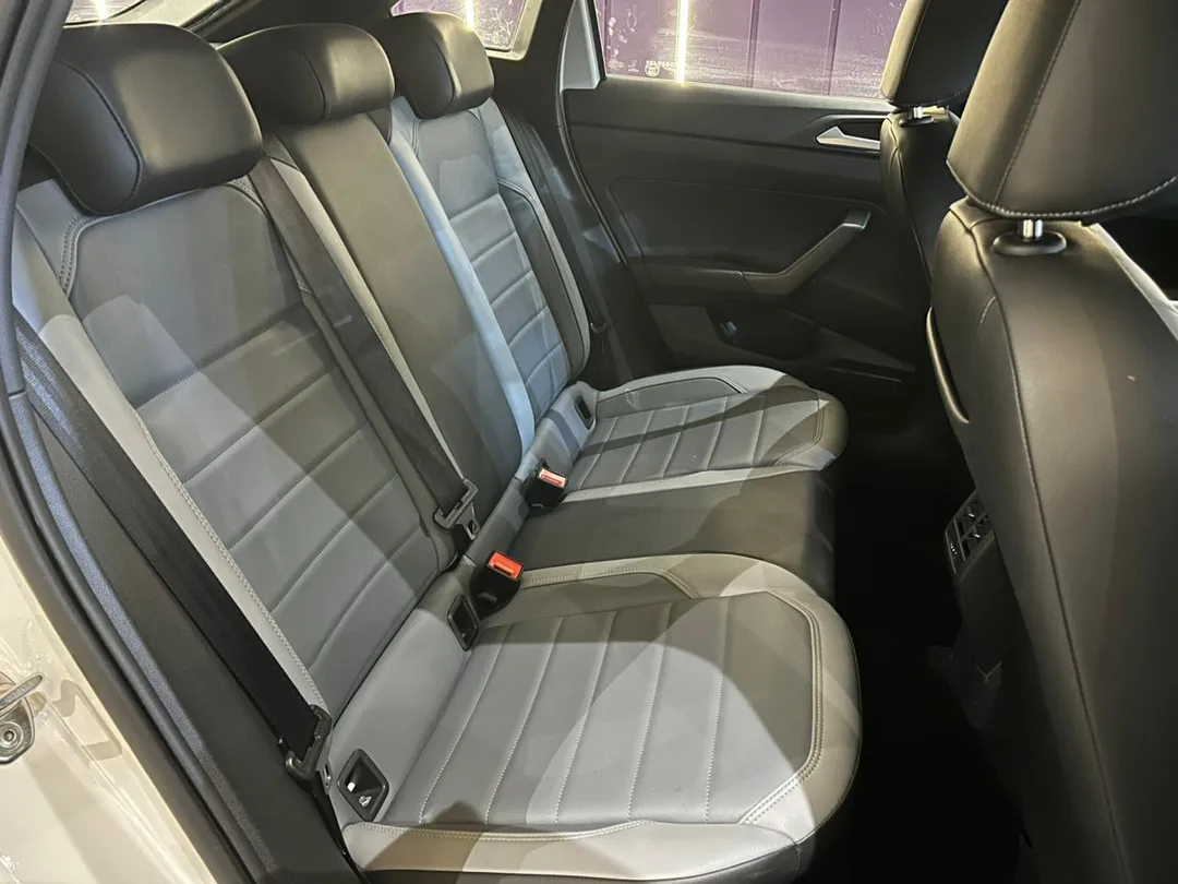 vw - volkswagen nivus nivus highline 1.0 200 tsi flex aut.