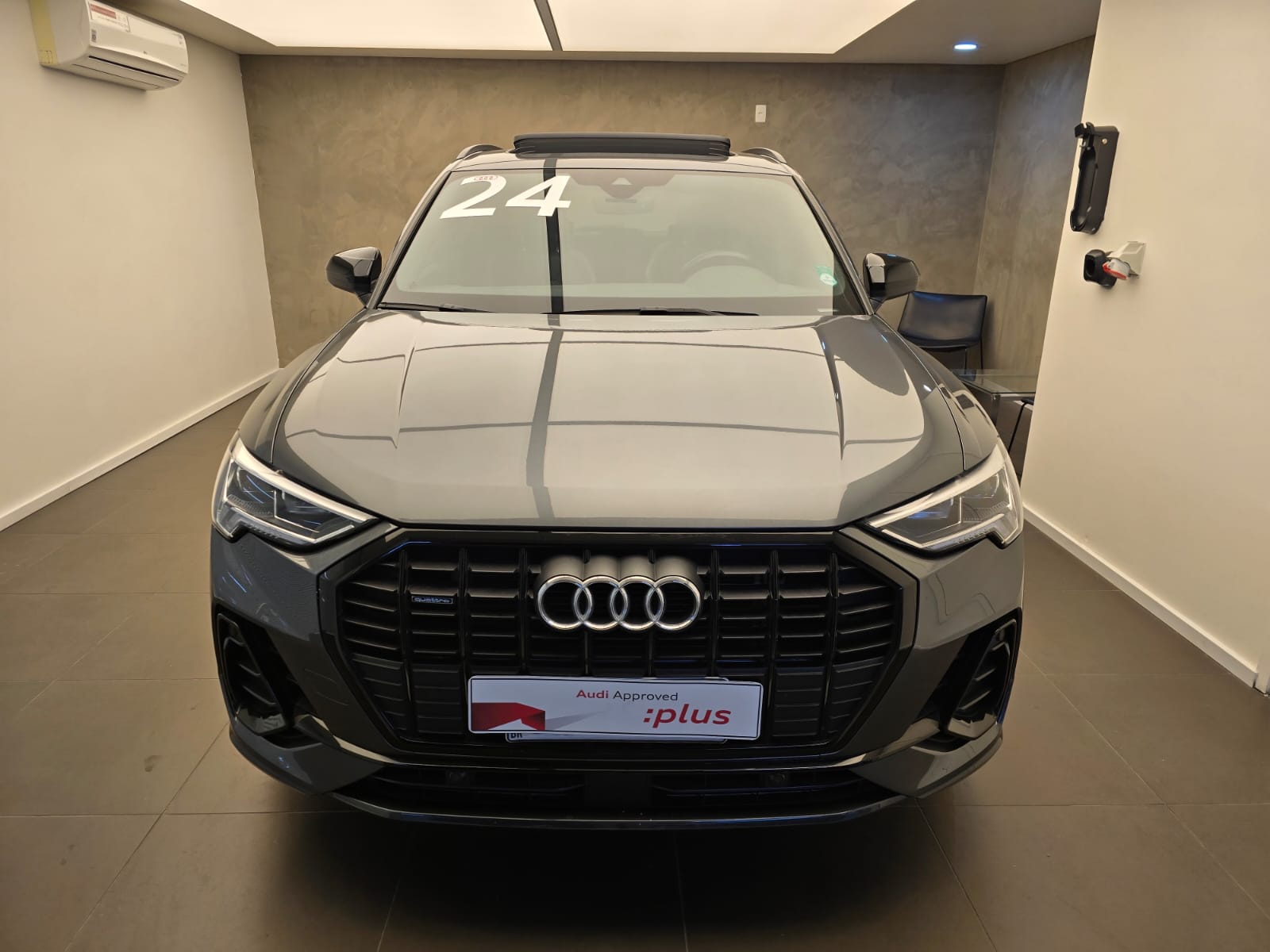 Q3 2.0 TFSI PERFORMANCE BLACK QUATTRO