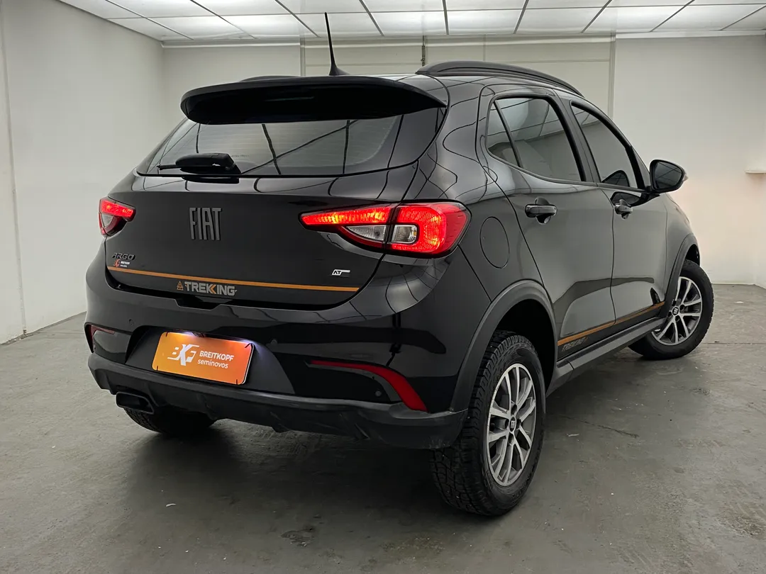 fiat argo argo trekking 1.3 8v flex aut.