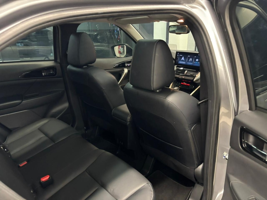 Mitsubishi-ECLIPSE CROSS-1.5 MIVEC TURBO GASOLINA HPE-S CVT