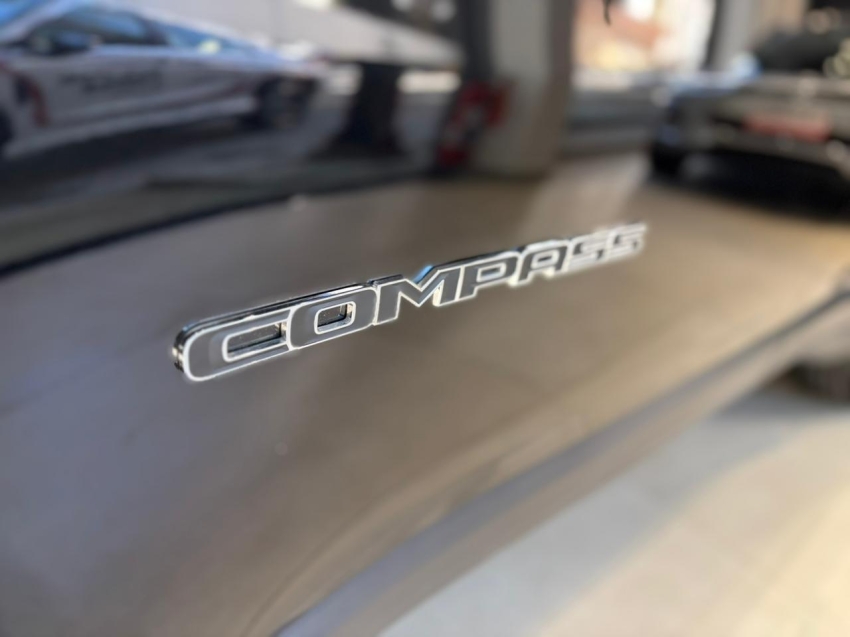 Jeep-COMPASS-1.3 T270 TURBO FLEX LONGITUDE AT6