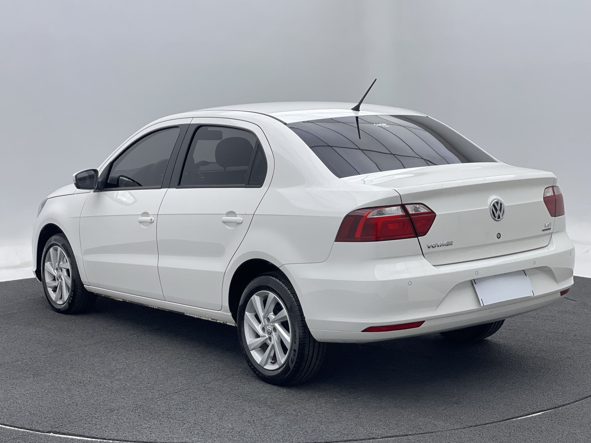 VW - Volkswagen-VOYAGE-VOYAGE 1.6 MSI Flex 16V 4p Aut.