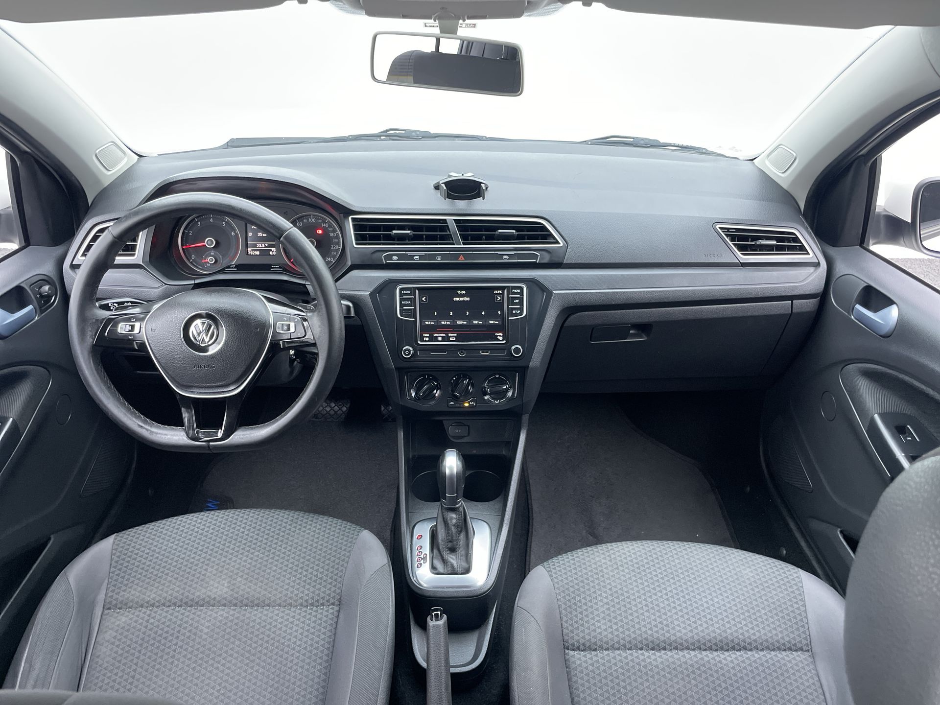 VW - Volkswagen-VOYAGE-VOYAGE 1.6 MSI Flex 16V 4p Aut.