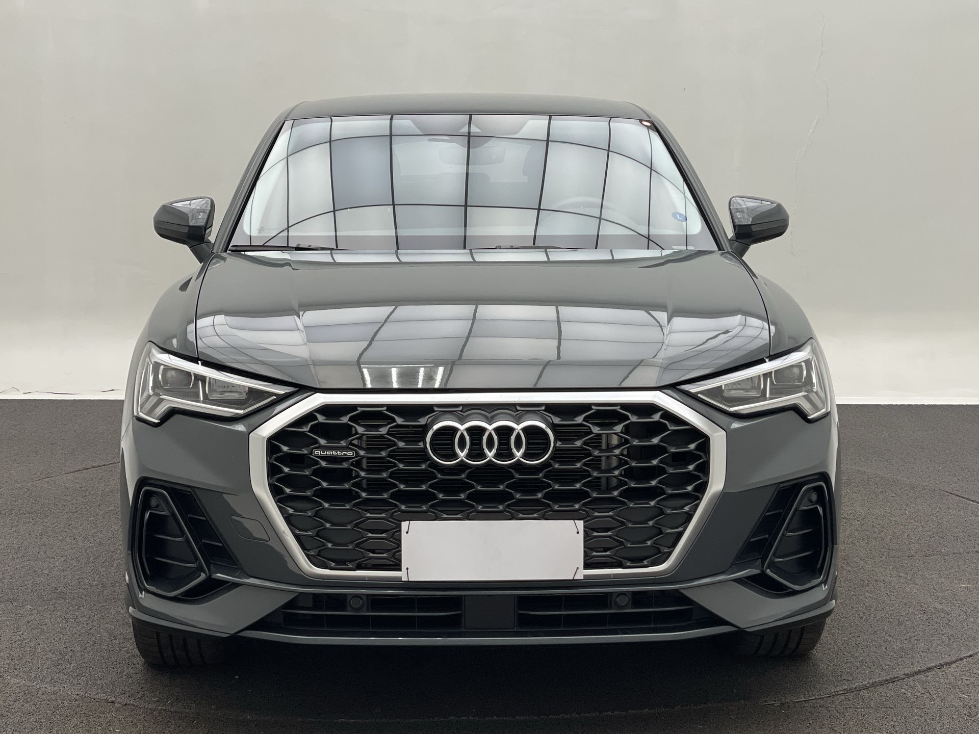 Q3 SPB Performance 2.0 TFSI Tipt. Quatt.